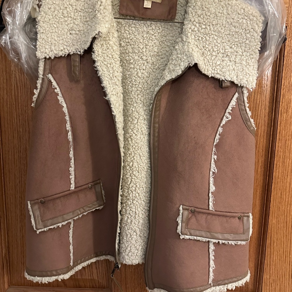 Women’s Suede Sherpa-Lined Vest
